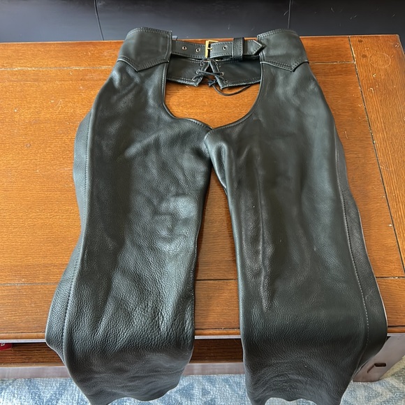 Men’s Fox Creek Black Genuine Leather Chaps M/L - Picture 2 of 11